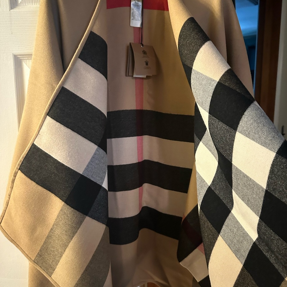 Burberry Beige and Black Plaid Wrap - Picture 2 of 11